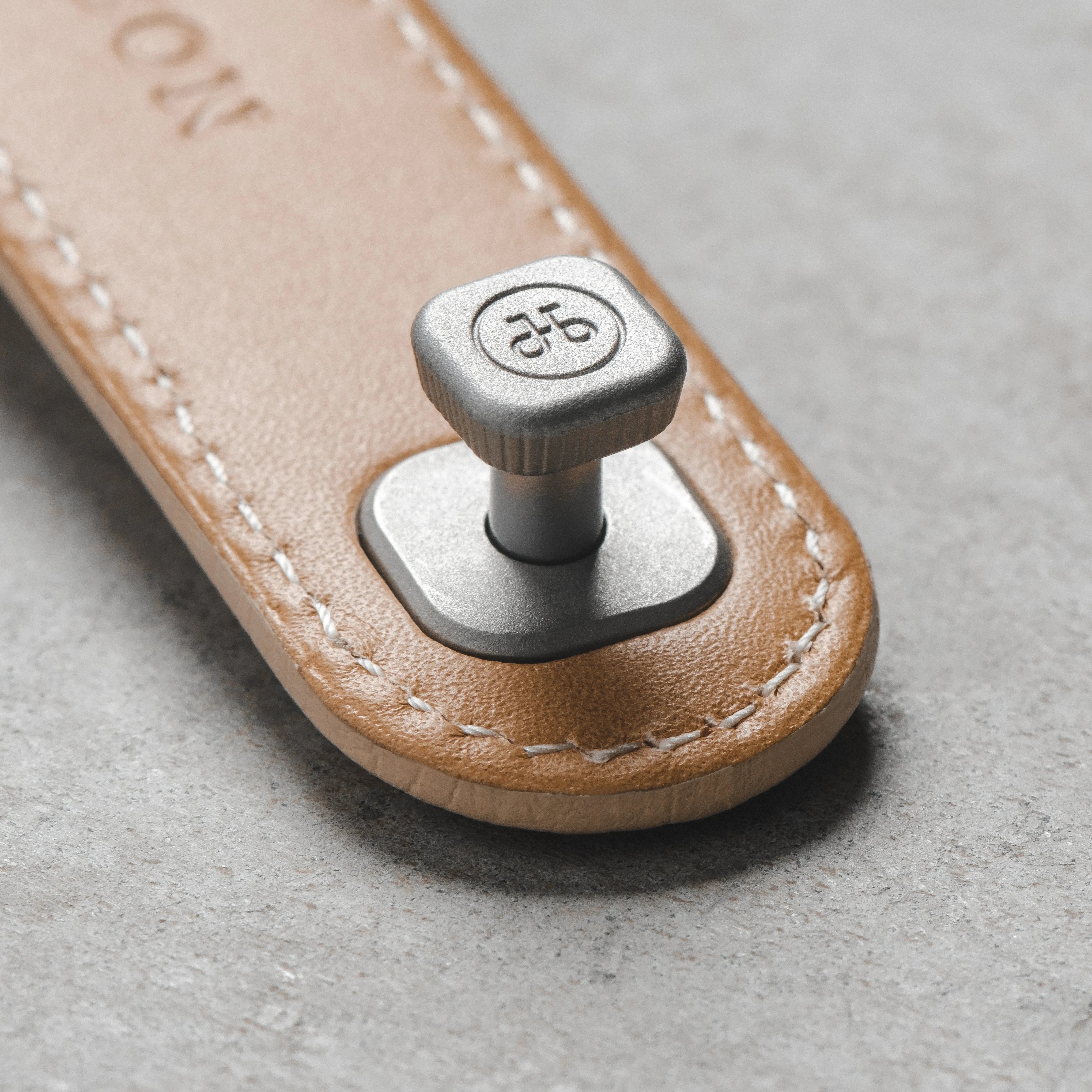 Crema Pebble Leather Key Organiser